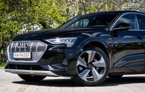 Audi E-tron Sportback 50 Quattro S-line 230kw 2021 / AJ NA SPLÁTKY / PROTIÚČET 2021 černá
