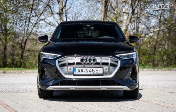 Audi E-tron Sportback 50 Quattro S-line 230kw 2021 / AJ NA SPLÁTKY / PROTIÚČET 2021 černá
