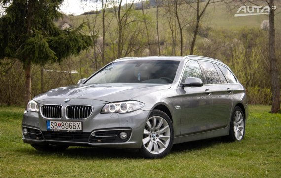 BMW Rad 5 Touring 530 xDrive Luxury / 190kW / A8 / AJ NA SPLÁTKY / PROTIÚČET 2014 - hlavní pohled