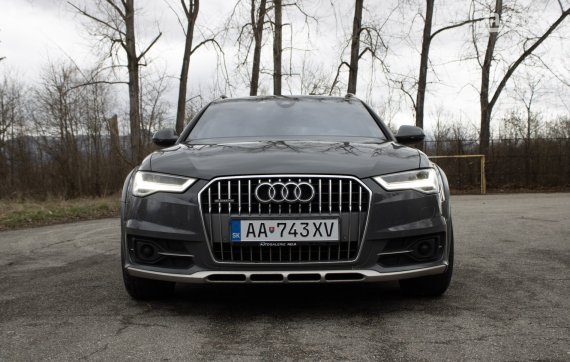 Audi A6 Allroad 3.0 TDI 320k quattro tiptronic 2018 šedá