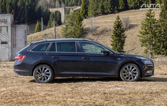 Škoda Superb Combi 2.0 TDI 190k L K DSG EU6 / AJ NA SPLÁTKY / PROTIHODNOTA 2016 černá