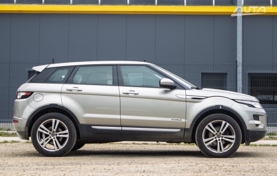 Land Rover Range Rover Evoque 2.2 TD4 PRESTIGE  AT9 / NA SPLÁTKY / NA PROTIÚČET 2014 šedá