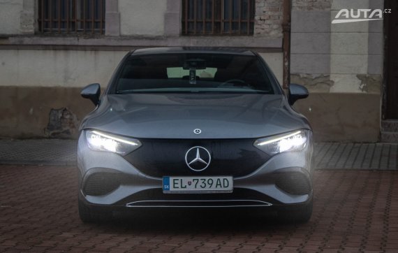 Mercedes-Benz EQE 350+ AJ NA SPLÁTKY/PROTIÚČET 2022 šedá