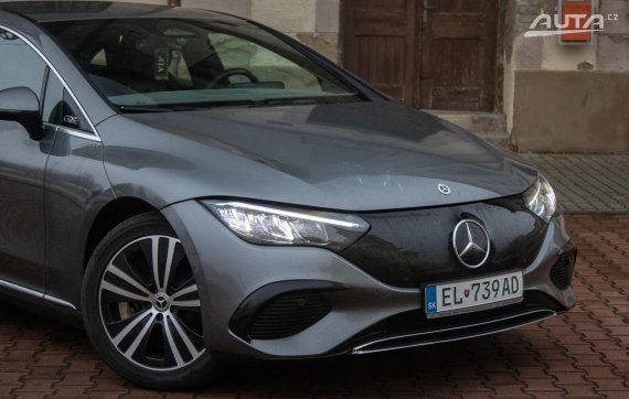 Mercedes-Benz EQE 350+ AJ NA SPLÁTKY/PROTIÚČET 2022 šedá