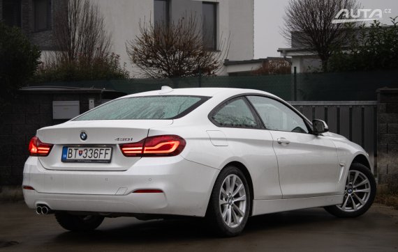 BMW Rad 4 Coupé 430i 185 kW A/T / AJ NA SPLÁTKY / PROTIÚČET / 2020 bílá