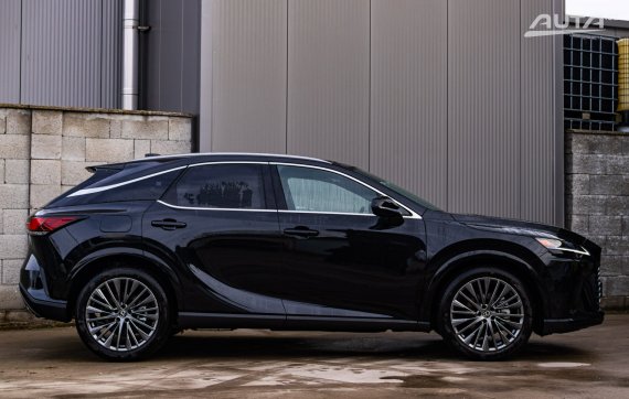 Lexus RX 450h+ 227kW Luxury / NOVÉ AUTO / V Záruke / Mark Levison / Panorama / 360 cam / 2026 černá