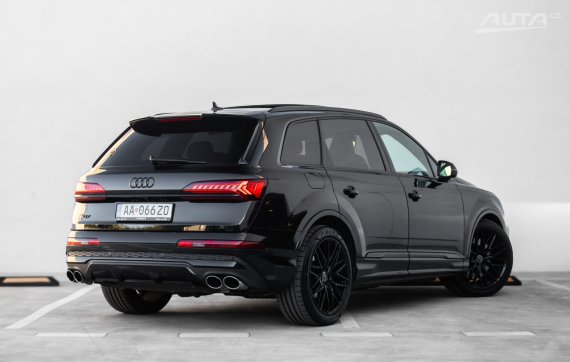 Audi SQ7 4.0 TFSI V8 / 7-MIESTNE / AJ NA SPLÁTKY / PROTIÚČET 2022 černá
