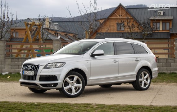 Audi Q7 3.0 TDI 245k quattro tiptronic8 DPF 2012 šedá