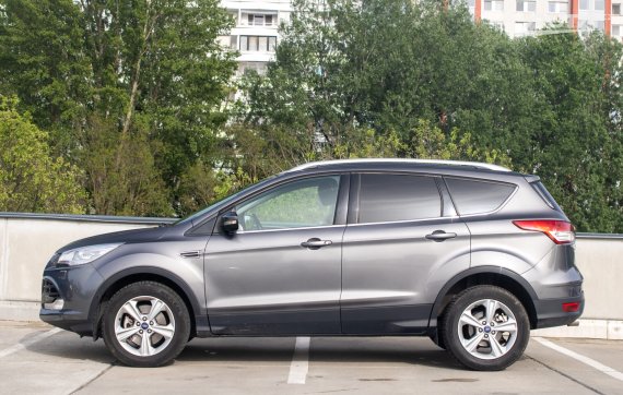 Ford Kuga 2.0 TDCi Duratorq 163k Titanium AWD A/T 2013 šedá