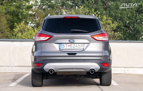 Ford Kuga 2.0 TDCi Duratorq 163k Titanium AWD A/T 2013 šedá