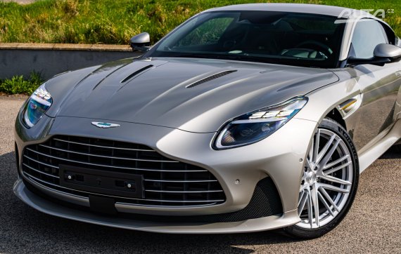 Aston Martin DB12 Goldfinger 007 Edition 1 of 60 2026 šedá