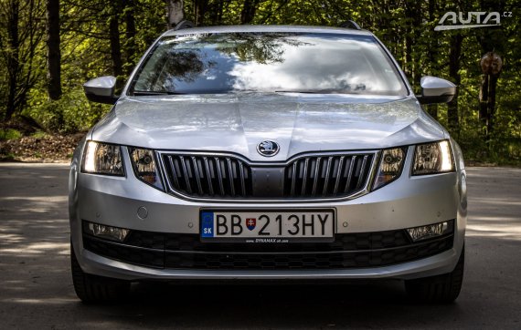 Škoda Octavia Combi 1.6 TDI 115k Active DSG 2018 šedá