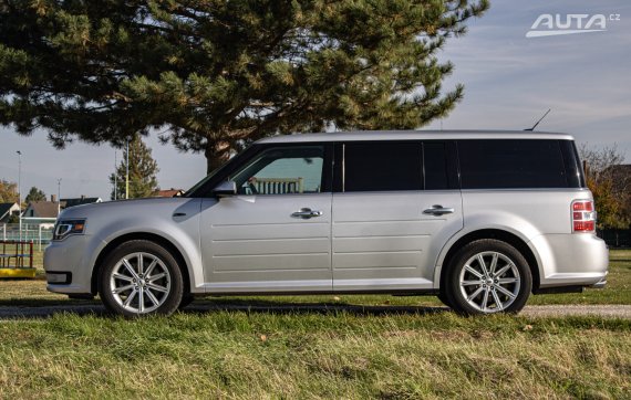 Ford Flex 211kW AT-6st. 2023 / AJ NA SPLÁTKY / PROTIÚČET / 2023 šedá