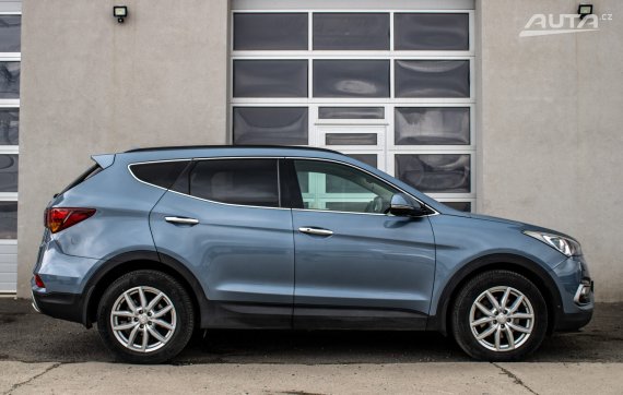 Hyundai Santa Fe 2.2 CRDi 4x4 Premium A/T, 147kW, A6, 5d. /AJ NA SPLÁTKY/PROTIÚČET 2016 modrá