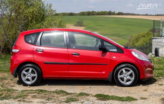 Honda Jazz 1.2 i-VTEC / 66kW / M5 / ZÁRUKA / AJ NA SPLÁTKY / PROTIÚČET 2012 červená