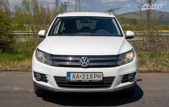 Volkswagen Tiguan 2.0TDI 4x4 / AJ NA SPLÁTKY - PROTIHODNOTA / 2012 bílá