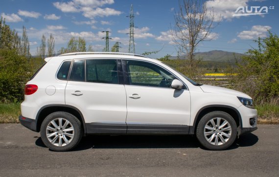 Volkswagen Tiguan 2.0TDI 4x4 / AJ NA SPLÁTKY - PROTIHODNOTA / 2012 bílá