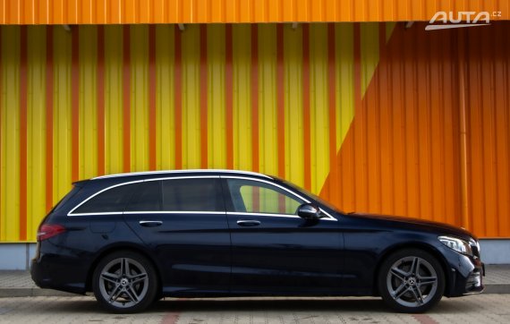 Mercedes-Benz C trieda Kombi 200 / AJ NA SPLÁTKY / PROTIÚČET / 2018 modrá