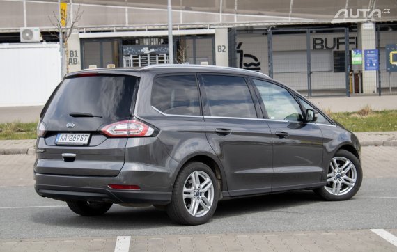 Ford Galaxy 2.0 TDCi  Duratorq / 110kW / A6 / ZÁRUKA / AJ NA SPLÁTKY / PROTIÚČET 2017 šedá