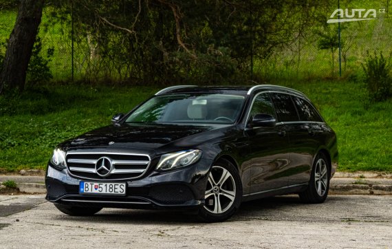 Mercedes-Benz E200d 110kW Avantgarde / Aj na splátky / Protiúčet / 2017 - hlavní pohled