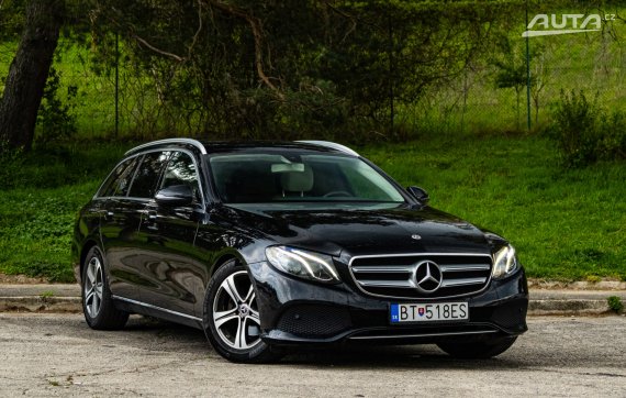 Mercedes-Benz E200d 110kW Avantgarde / Aj na splátky / Protiúčet / 2017 černá
