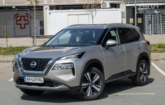 Nissan X-Trail 1.5 N-Connecta Xtronic CVT / 120kW / ZÁRUKA / AJ NA SPLÁTKY / PROTIÚČET 2024 - hlavní pohled