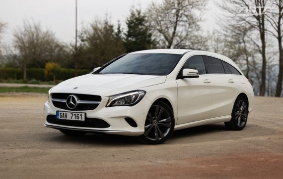 Mercedes-Benz CLA 180 2017 - hlavní pohled