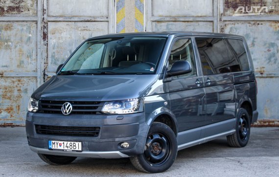 Volkswagen Multivan 2.0 BiTDI PANAMERICANA 4MOTION DSG / AJ NA SPLÁTKY / PROTIÚČET / 2012 - hlavní pohled