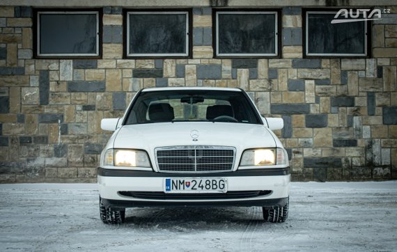 Mercedes-Benz C 180 ESPRIT 90kW 1997 /AJ NA SPLÁTKY / 1997 bílá