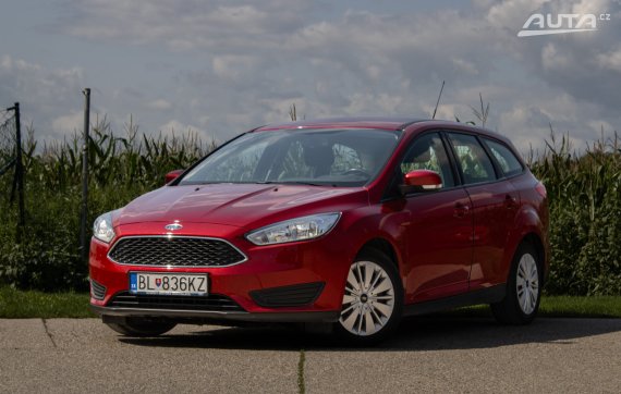 Ford Focus Kombi 1.0 EcoBoost Trend 2015 - hlavní pohled