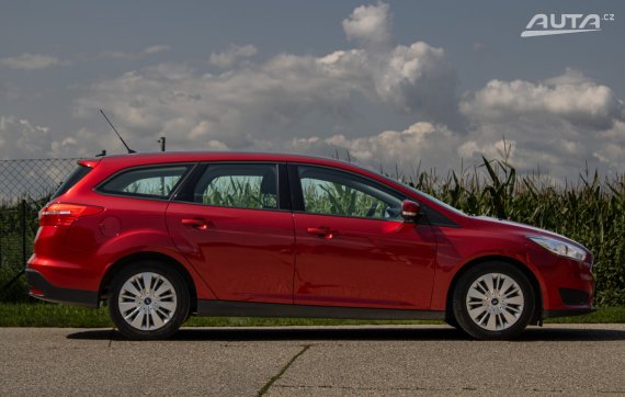 Ford Focus Kombi 1.0 EcoBoost Trend 2015 béžová