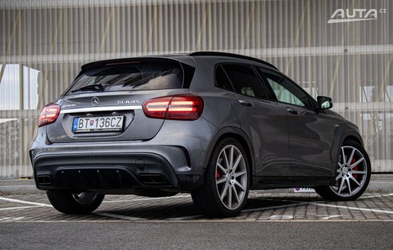Mercedes-Benz GLA AMG  45 280kW A/T 7-st. 2018  AJ NA SPLÁTKY / PROTIÚČET / 2018 šedá