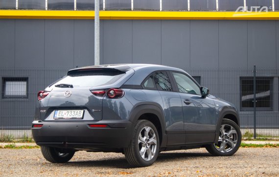 Mazda MX-30 e-Skyactiv EV 2023 šedá