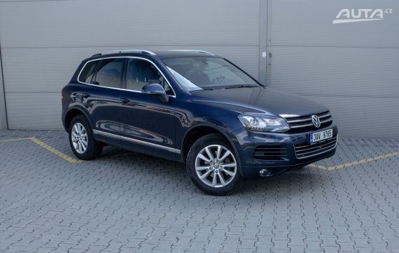 Volkswagen Touareg 2013 modrá