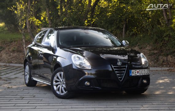 Alfa Romeo Giulietta 1.4 T Distinctive 2015 černá
