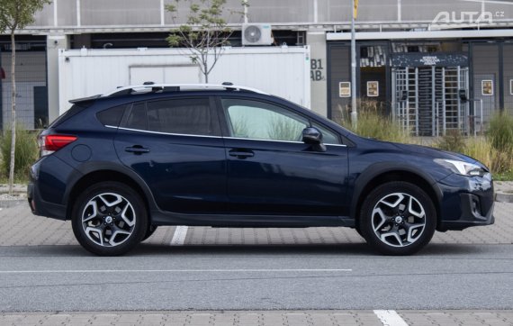 Subaru XV 2.0i-S ES Style NAVI 2018 modrá