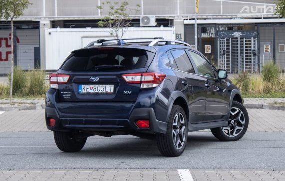 Subaru XV 2.0i-S ES Style NAVI 2018 modrá