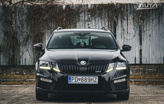 Škoda Octavia Combi 2.0 TDI DPF RS 4x4 DSG 2017 černá