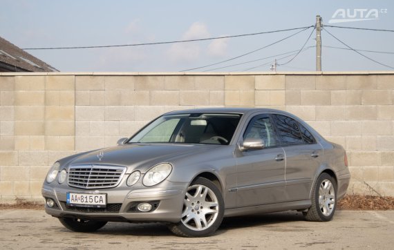 Mercedes-Benz E trieda Sedan 280 Elegance A/T 4-matic 2006 - hlavní pohled