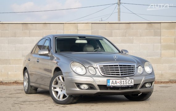 Mercedes-Benz E trieda Sedan 280 Elegance A/T 4-matic 2006 šedá