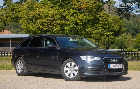 Audi A6 Avant 3.0 TDI DPF multitronic 2014 modrá