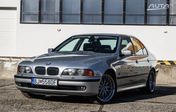 BMW Rad 5 540 i, 210kW, M6, 4d. / AJ NA SPLÁTKY / PROTIÚČET / 1999 - hlavní pohled