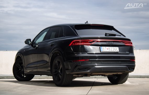 Audi Q8 50 3.0 TDI mHEV Quattro 210kw / AJ NA SPLÁTKY / PROTIÚČET / 2023 černá