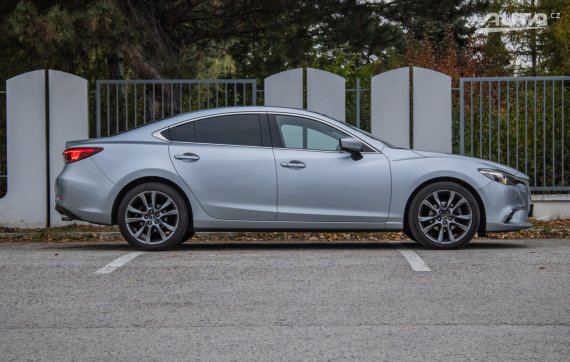 Mazda 6 2.0 Skyactiv-G Revolution / 1.MAJITEĽ / DPH / BOSE / PROTIÚČET / AJ NA SPLÁTKY 2017 stříbrná metalíza