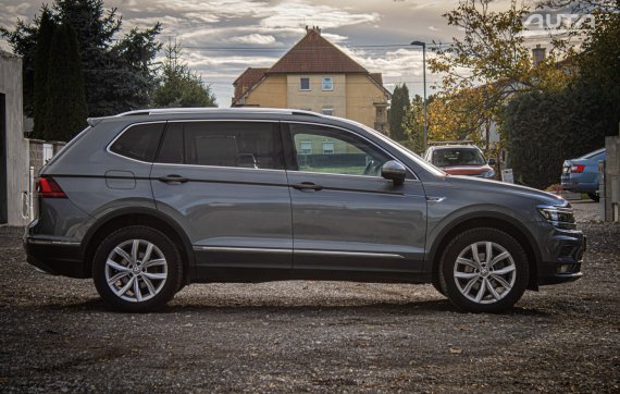 Volkswagen Tiguan Allspace 2.0 TDI SCR Comfortline 4MOTION / AJ NA SPLÁTKY / PROTIÚČET / 2019 šedá