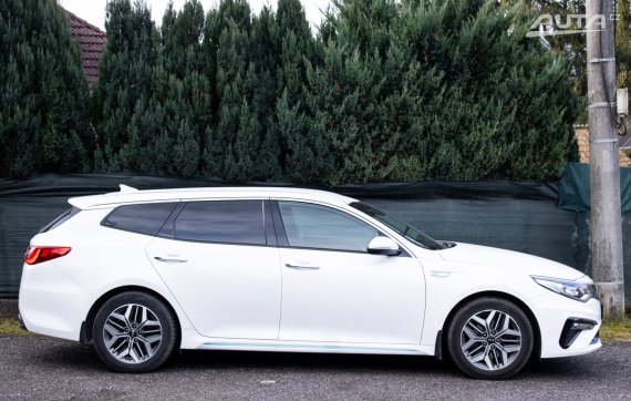 Kia Optima SW Sportswagon 2.0 GDI PHEV (Plug-in Hybrid) 2019 bílá