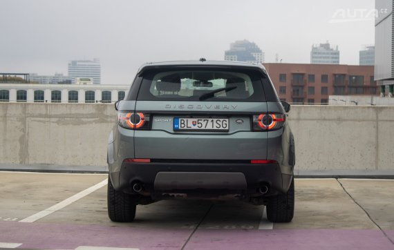 Land Rover Discovery Sport 2.0L TD4 HSE AT 2018 šedá