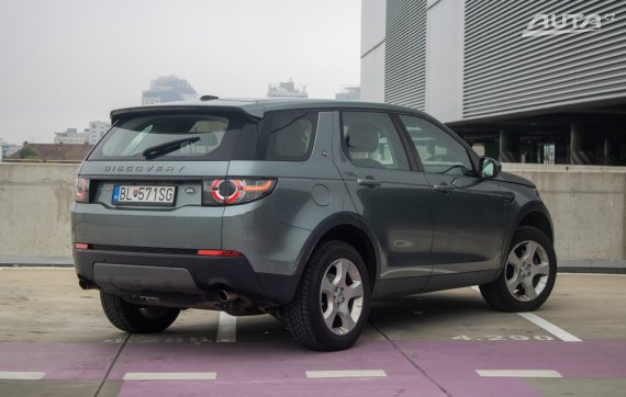 Land Rover Discovery Sport 2.0L TD4 HSE AT 2018 šedá