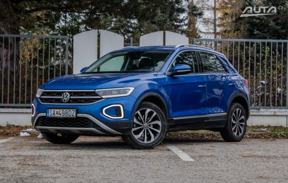 Volkswagen T-Roc 1.5 TSI Style DSG / IQ LIGHT / DPH / AJ NA SPLÁTKY / PROTIÚČET 2022 - hlavní pohled