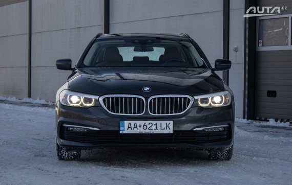 BMW Rad 5 Touring 520d G31 140kw xDrive AT/8 2019 / AJ NA SPLÁTKY / PROTIÚČET 2019 šedá